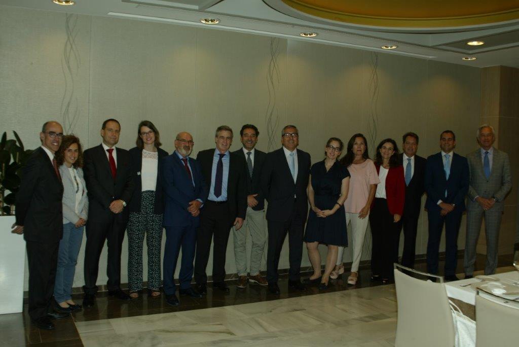 Panel de las relaciones comerciales entre España y Canadá foto 2